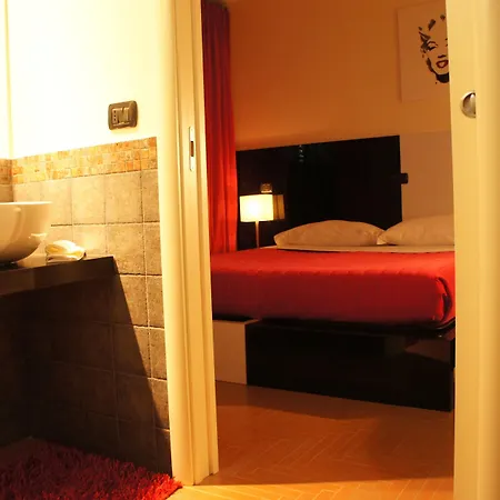 L' Orto Degli Otelli 3* Φροζινόνε