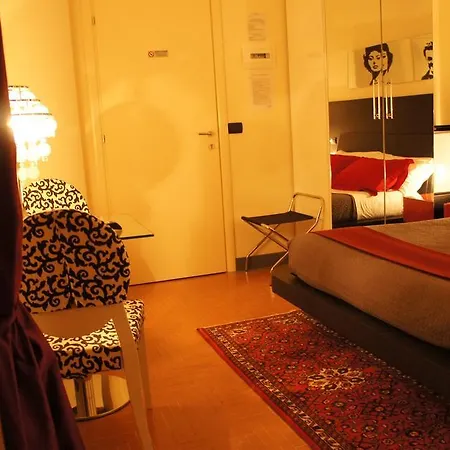 Hotel L' Orto Degli Otelli 3*